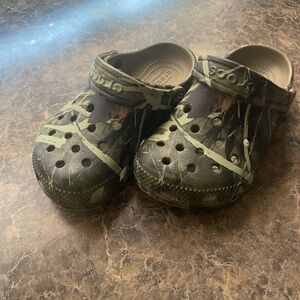 Toddler Crocs (10) Camo